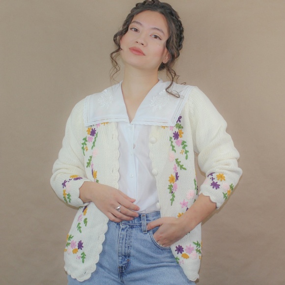 Vintage Sweaters - vtg 70s cream knitted embroidered sweater